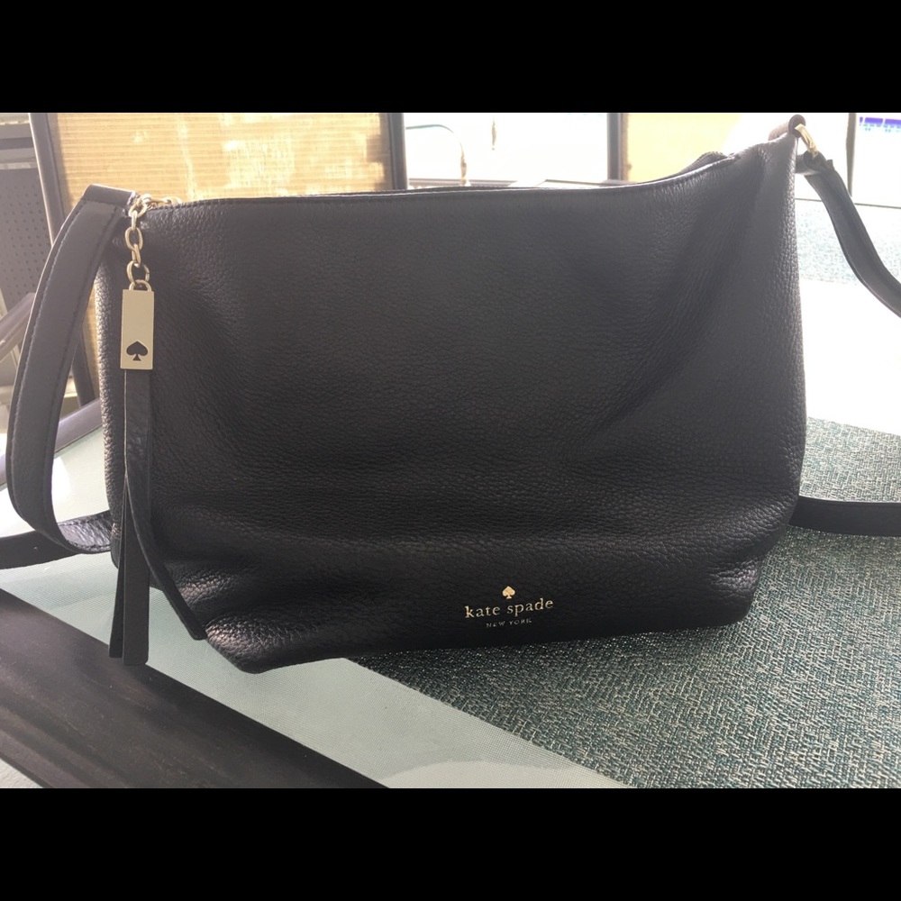 Black Kate Spade purse